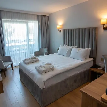 Life Hotel