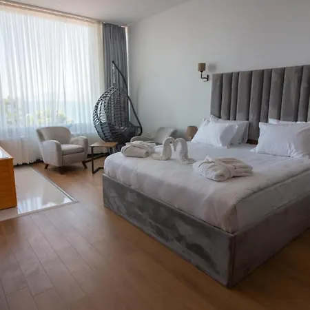 Life Hotel